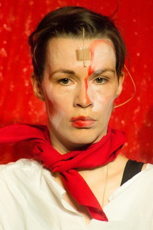 Jule Flierl in Führer Ex