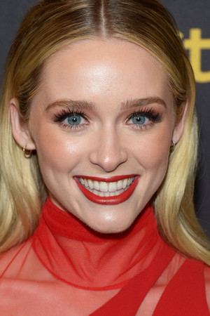 Greer Grammer in Altitude