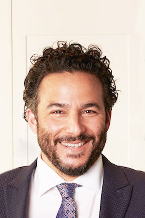 Ennis Esmer in Brother