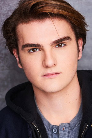 Jake Elliott in Girl Followed