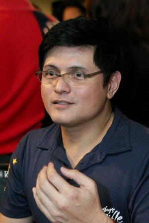 Rowell Santiago in Lord, Bakit Ako Pa?