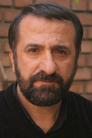 Mehran Rajabi in Wake Up, Arezu!