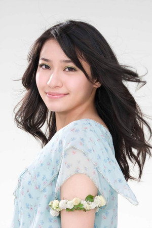 Megumi Nakajima in Macross Frontier: Labyrinth of Time
