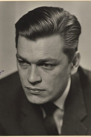 Carl-Axel Heiknert in Stängda dörrar