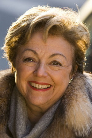 Évelyne Lever in Versailles' Dirty Secrets