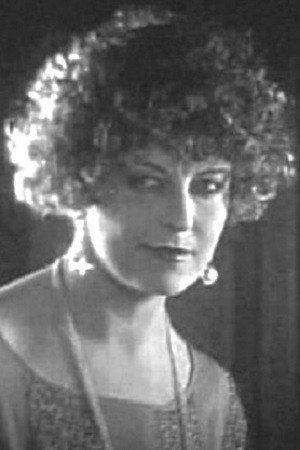 Helene Sullivan in Hell's Highroad