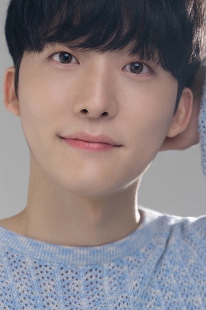 Lee Jun-young in Dance From Afar
