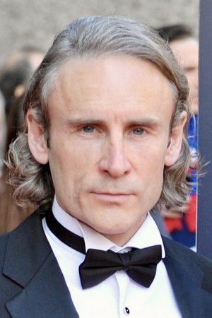 Cal MacAninch in Dear Frankie