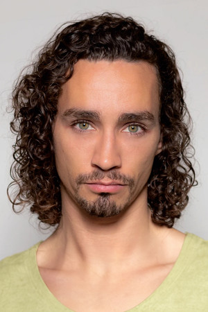 Robert Sheehan in Season of the Witch