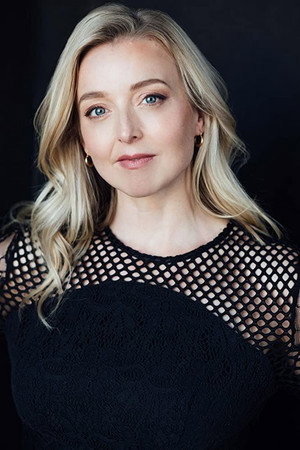 Anna Hardwick in Gone