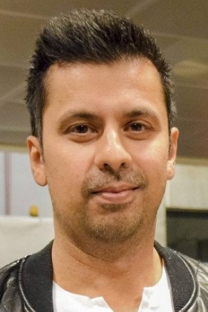Assad Siddique in Little Miss Eyeflap