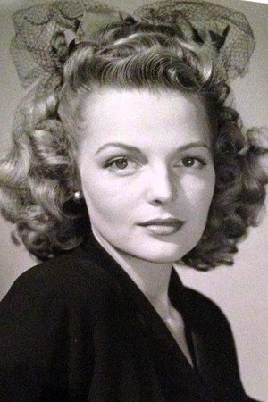 Elyse Knox in Hit the Ice