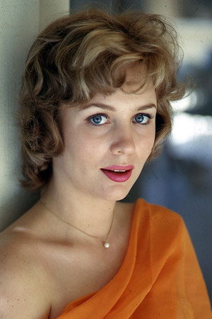 Joan Staley in Roustabout