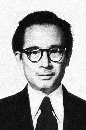 Hiroshi Inagaki in King of Swashbuckler: Life of Tsumasaburō Bandō