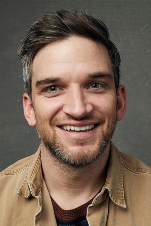 Evan Jonigkeit in The Night House