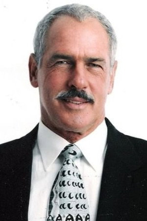Andrés García in Tintorera: Killer Shark