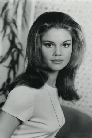 Wende Wagner in Rio Conchos