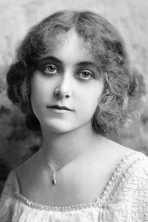 Francelia Billington in Blind Husbands