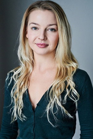 Issy Stewart in Playdurizm
