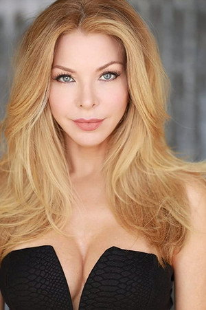 Jennifer Lyons in Transylmania