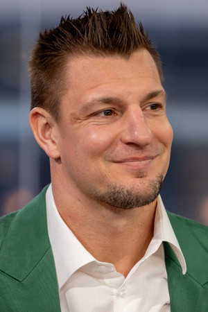 Rob Gronkowski in Unsportsmanlike Comedy with Rob Gronkowski