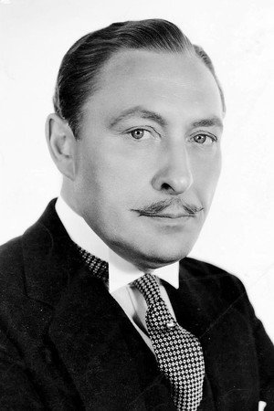 Lionel Atwill in Mystery of the Wax Museum