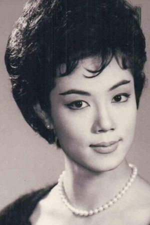 Patsy Ka Ling in Twin Sisters