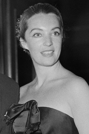 Yolande Turner in Five Miles to Midnight