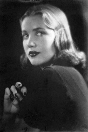 Edith Bouvier Beale in Grey Gardens