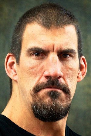 Robert Maillet in Sherlock Holmes
