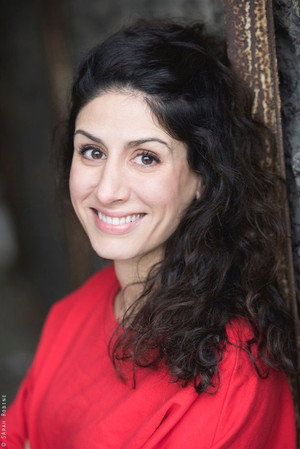 Aïda Asgharzadeh in Les poupées persanes
