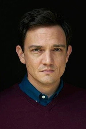 Sebastian Armesto in Anonymous
