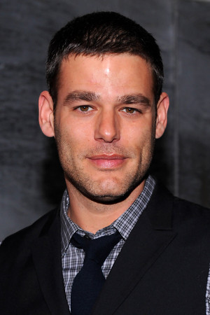 Ivan Sergei in Scorched