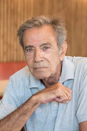 Mario Alarcón in Those Who Love, Hate