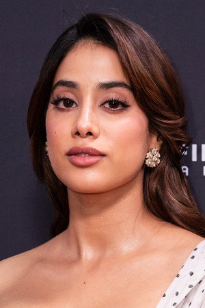 Janhvi Kapoor in Teri Baaton Mein Aisa Uljha Jiya 2