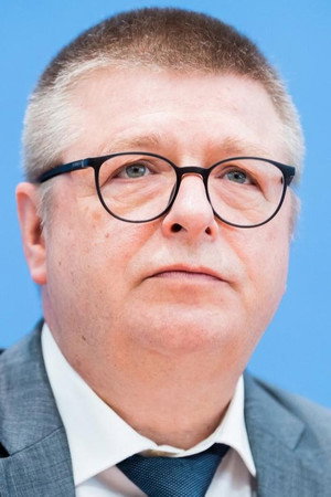 Thomas Haldenwang in Die Welt der Reichsbürger - Träumer, Aussteiger, Extremisten