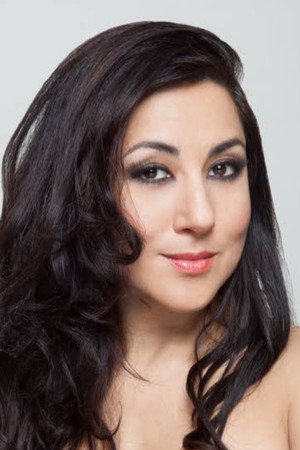 Laura de Ita in Corina