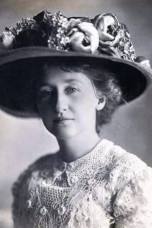 Margaret Fealy in The Return of Dr. Fu Manchu