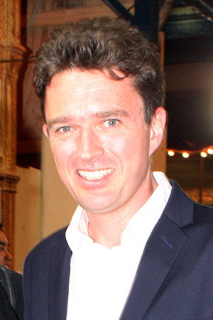 Matt Day in Muriel's Wedding
