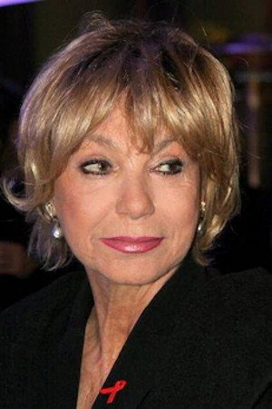 Judy Winter in The Females