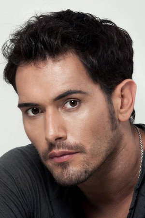 Alan Ciangherotti in El vecindario 3