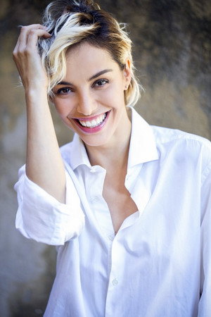 Elena Cucci in Closer