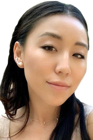 Mimi Shou in Meet Me in Paris