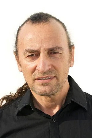 Piotr Baumann in Treasures from the Wreck of the Unbelievable