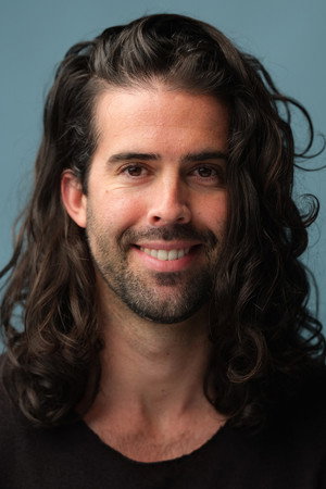 Christian Cánovas in Open Relationship