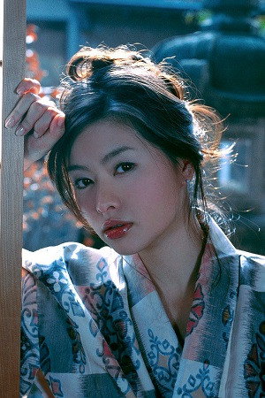 Sayaka Yoshino in Birdcage of Horrors