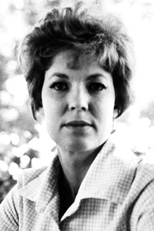 Lynn Carlin in The Lives of Jenny Dolan