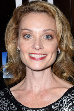 Lisa Brenner in The Patriot
