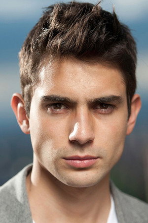 Sebastián Eslava in Legionario