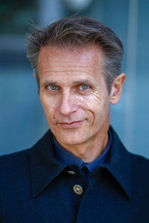 Alexander Höchst in Paths in the Night